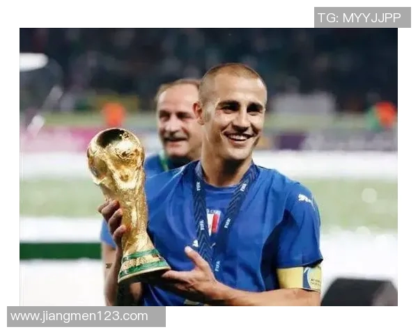 意大利足球明星精彩瞬间回顾与经典集锦图片展示 意大利足球明星精彩瞬间回顾与经典集锦图片展示