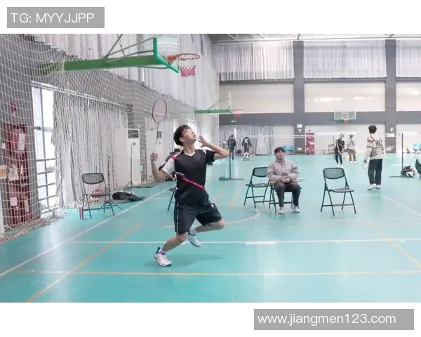 成都羽毛球队在邀请赛中的速度表现分析与精彩瞬间回顾 成都羽毛球队在邀请赛中的速度表现分析与精彩瞬间回顾