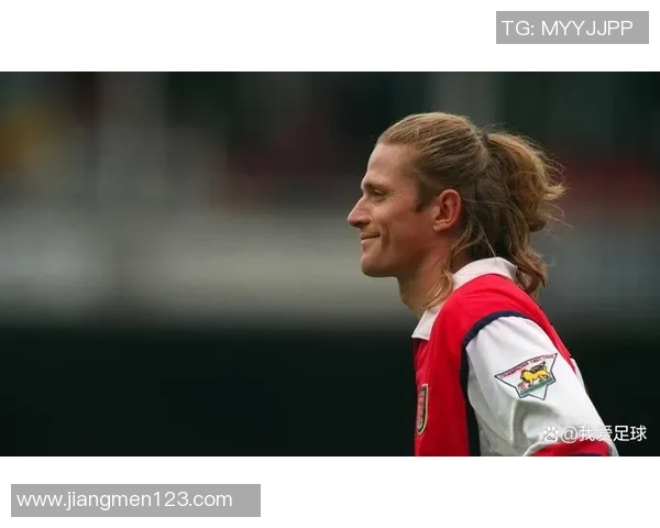 探索比力足球明星的辉煌历程与成就背后的故事与传奇